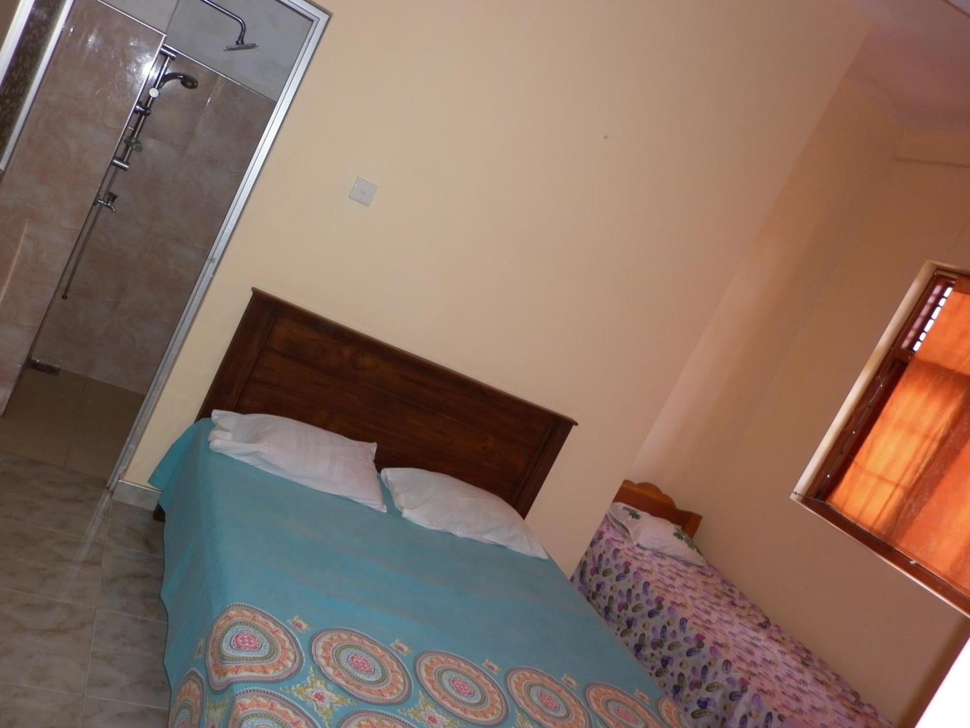 Seetha'S Hostel Negombo Esterno foto